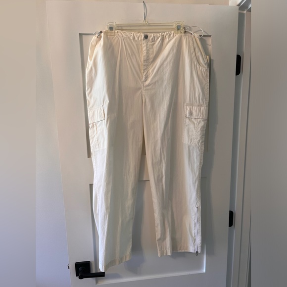 Ralph Lauren active cargo pant - Picture 2 of 10